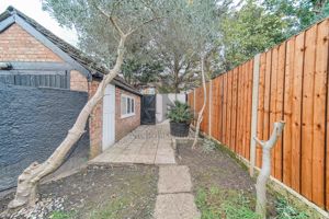 Photo 14- click for photo gallery